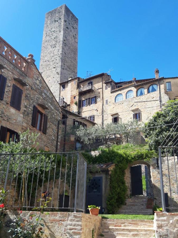 Appartement The Tower'S Garden à San Gimignano Extérieur photo