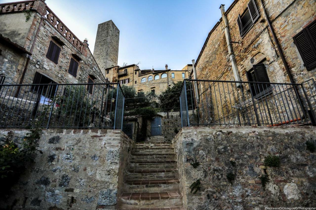 Appartement The Tower'S Garden à San Gimignano Extérieur photo